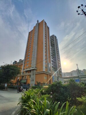 4 BHK Apartment For Rent in Crystal Apartments Noida, Sector 73