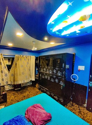 Bedroom in 2 BHK Apartment at Santacruz West – for Rent