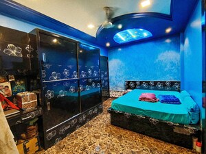 Master Bedroom in 2 BHK Apartment at Santacruz West – for Rent