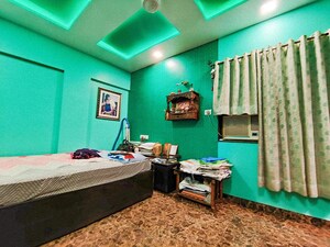 Bedroom in 2 BHK Apartment at Santacruz West – for Rent