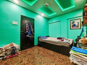 Bedroom in 2 BHK Apartment at Santacruz West – for Rent