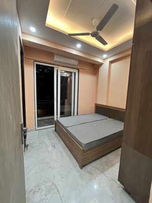 Room in 2 BHK Builder Floor at Sector 42 – for Rent