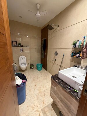 Team Area in 2 BHK Builder Floor at Sector 51 – for Rent