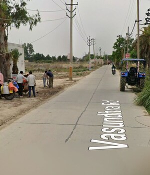   Plot at Bhopani – for Sale