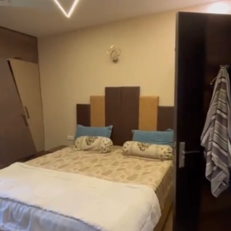 Bedroom, bptp-mansions-park-prime 4 Bedroom 2764 Sq.Ft. Apartment In Sector 66 Gurgaon 10763774