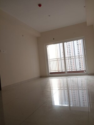 Room in 2.5 BHK Apartment at Aparna Zenon, Puppalaguda – for Sale