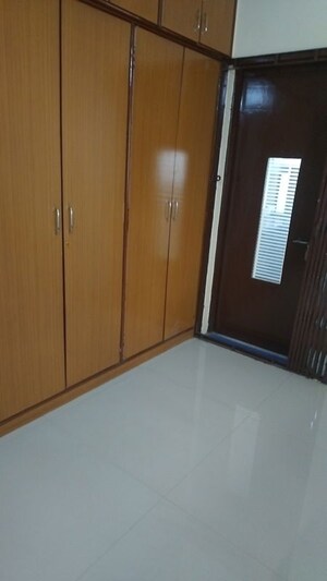 Furnished Amenities in 2.5 BHK Apartment at Yash Sankul, Pimple Saudagar – for Rent