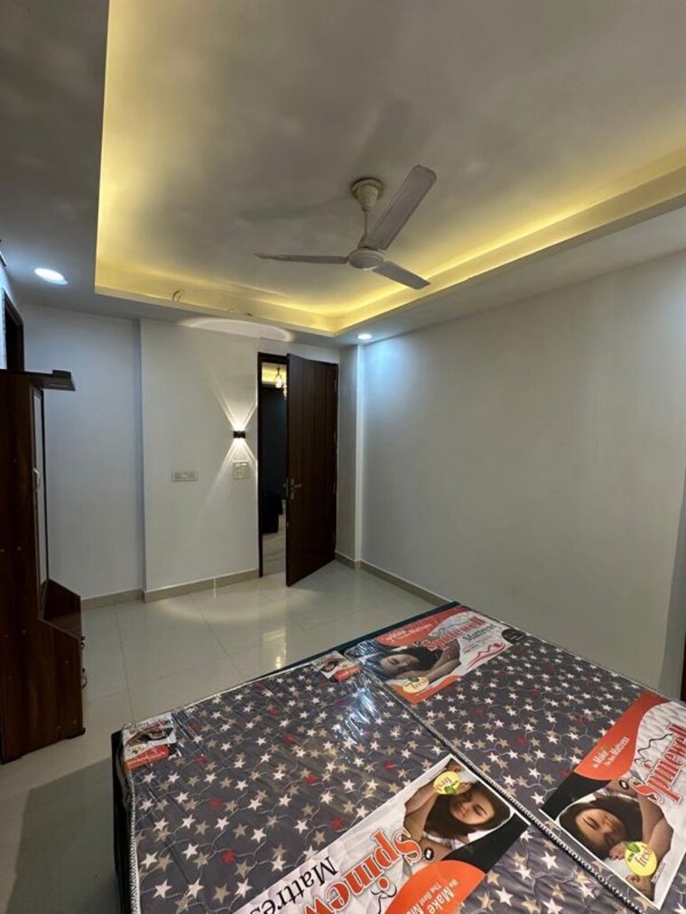 Bedroom, freedom fighters enclave 2 Bedroom 1000 Sq.Ft. Builder Floor In Freedom Fighters Enclave Delhi 10760186