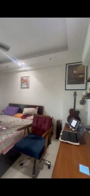 Team Area in 4 BHK Apartment at Parx Laureate, Sector 108 – for Sale