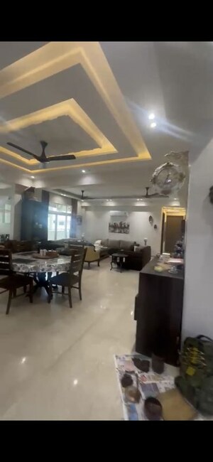 4 BHK Apartment For Sale in Parx Laureate, Sector 108