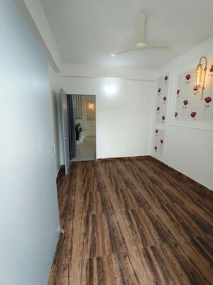 Room in 2 BHK Apartment at Karolan Ka Barh – for Sale