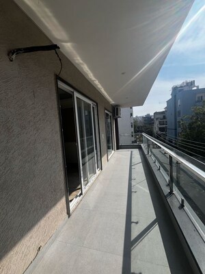 Balcony in 3 BHK Builder Floor at Ansal Sushant Lok I, Sector 43 – for Rent