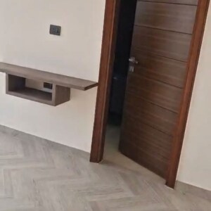 Room in 3 BHK Apartment at Anant Raj The Estate Floors, Sector 63a – for Rent