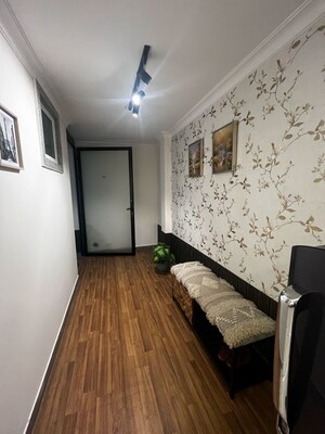 Bedroom in 1 BHK Builder Floor at Sector 42 – for Rent