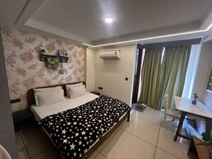 1 BHK Builder Floor For Rent in Sector 42