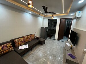 Living Room in 2 BHK Builder Floor at Sector 43 – for Rent