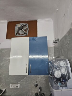 Furnished Amenities in 2 BHK Builder Floor at Virender Nagar – for Sale