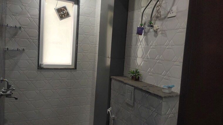 Bathroom, kohli-one-malibu-town-plot 3 Bedroom 1800 Sq.Ft. Builder Floor In Sector 47 Gurgaon 10763872