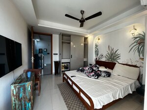 Bedroom in 1 BHK Builder Floor at Sector 42 – for Rent