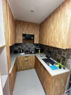 Team Area in 1 BHK Builder Floor at Sector 42 – for Rent