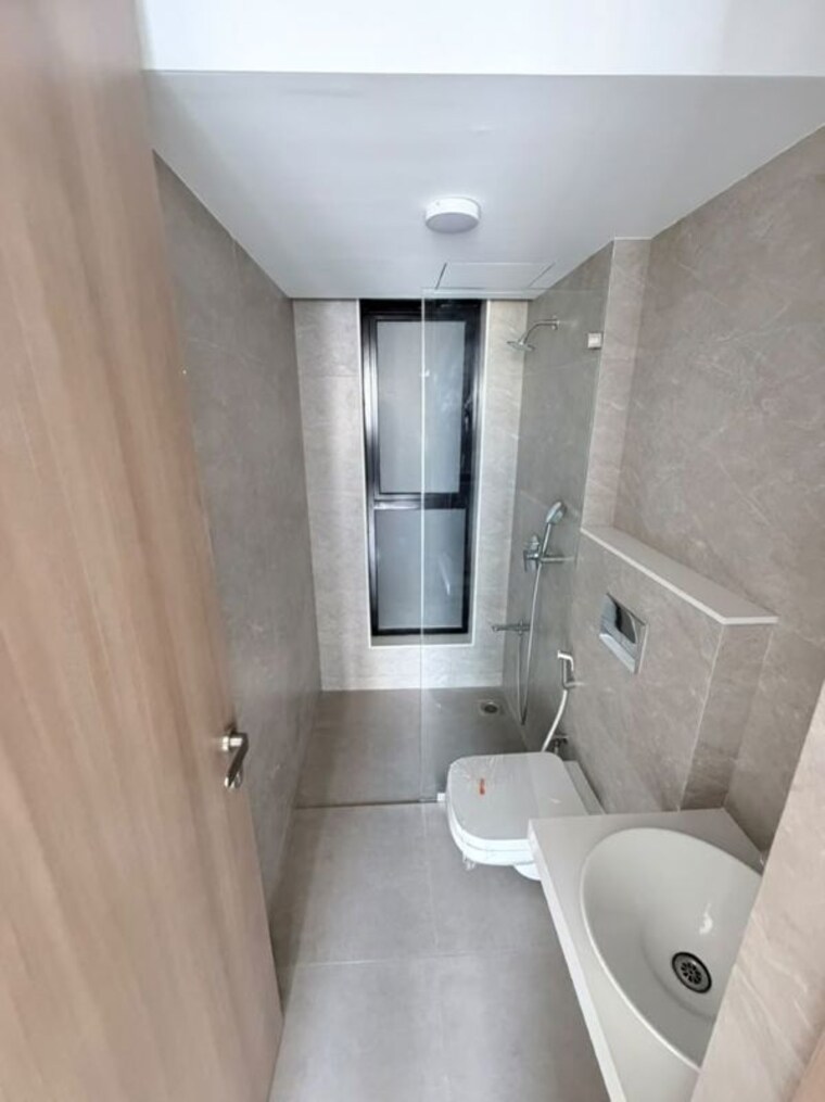 Attached Bathroom, s-raheja-fairfield 3 Bedroom 1006 Sq.Ft. Apartment In Santacruz West Mumbai 10763882
