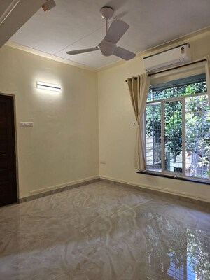 1 BHK Apartment For Rent in Bandra West