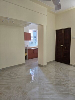 Room in 1 BHK Apartment at Bandra West – for Rent