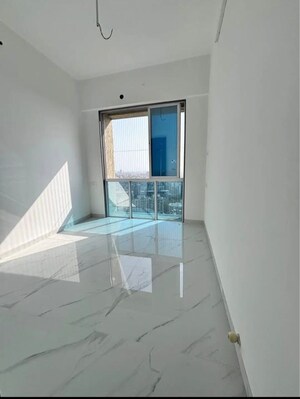 Room in 1 BHK Apartment at Borivali West – for Rent