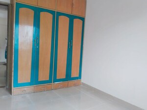 Room in 2 BHK Apartment at City Park CHS, Khanda Colony – for Rent