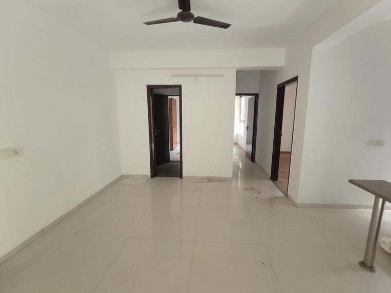 Room, tulip-violet 3 Bedroom 1578 Sq.Ft. Apartment In Sector 69 Gurgaon 10763942