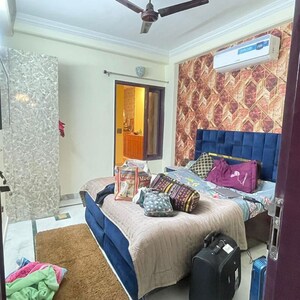 Bedroom in 3 BHK Builder Floor at Sector 48 – for Rent