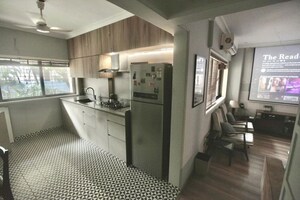  1 BHK Apartment at Bandra West – for Rent