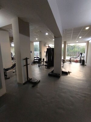 Parking in 3 BHK Builder Floor at Sector 48 – for Rent