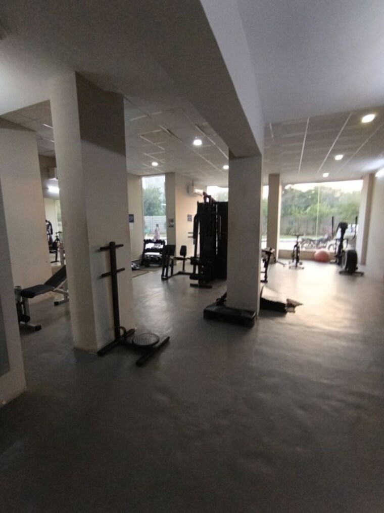  Parking, sector 48 3 Bedroom 2200 Sq.Ft. Builder Floor In Sector 48 Gurgaon 10764010