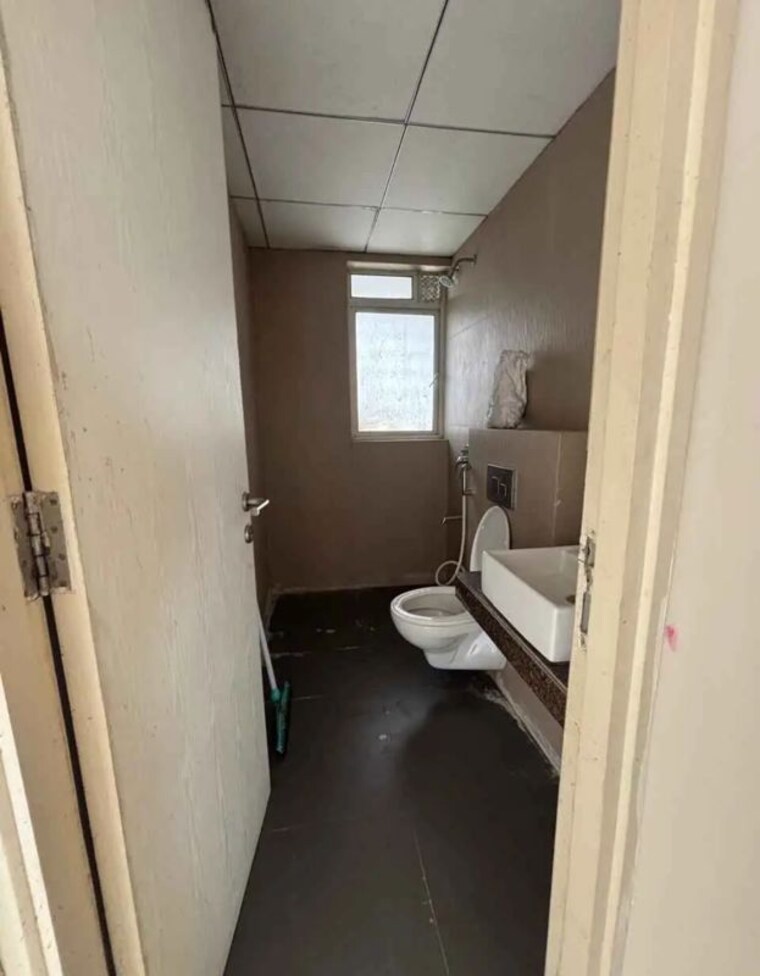 Bathroom, borivali west 2 Bedroom 690 Sq.Ft. Apartment In Borivali West Mumbai 10764020