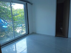 Living Room in 1 BHK Apartment at Chembur – for Rent