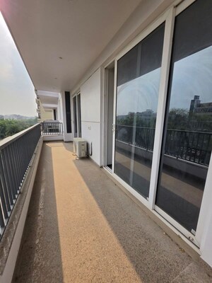 Balcony in 3 BHK Builder Floor at Sector 57 – for Rent