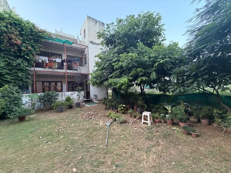 Exterior View, sector 57 3 Bedroom 2500 Sq.Ft. Builder Floor In Sector 57 Gurgaon 10764040