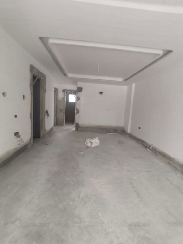 Room, paschim vihar 2 Bedroom 100 Sq.Yd. Builder Floor In Paschim Vihar Delhi 10764045