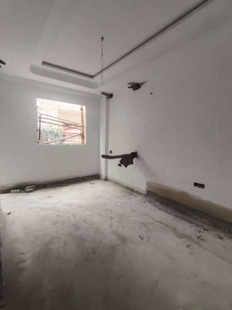 Room, paschim vihar 2 Bedroom 100 Sq.Yd. Builder Floor In Paschim Vihar Delhi 10764045