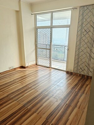Room in 1 BHK Apartment at Maxblis Grand Wellington, Sector 75 – for Rent