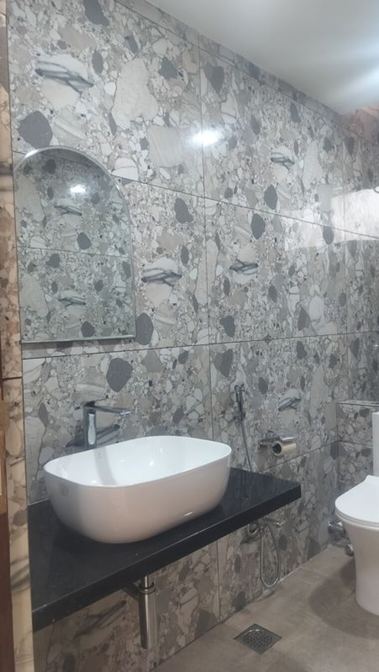 Bathroom, jubilee hills 3 Bedroom 3100 Sq.Ft. Builder Floor In Jubilee Hills Hyderabad 10764029