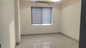 Room in 3 BHK Builder Floor at Jubilee Hills – for Rent