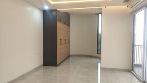 Room in 3 BHK Builder Floor at Jubilee Hills – for Rent