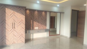 Room in 3 BHK Builder Floor at Jubilee Hills – for Rent