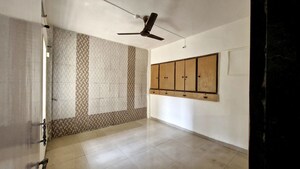 Room in 2 BHK Apartment at Nerul Sector 19 – for Rent