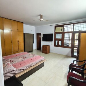 Bedroom in 2 BHK Builder Floor at Sector 52 – for Rent