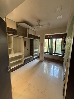 Living Room in 2 BHK Apartment at Andheri West – for Rent