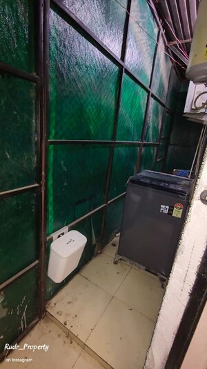 Furnished Amenities in 1 RK Builder Floor at Lajpat Nagar – for Rent