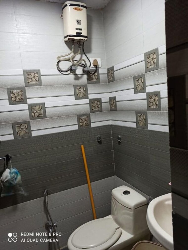 Team Area, sector 52 3 Bedroom 200 Sq.Ft. Builder Floor In Sector 52 Gurgaon 10764114